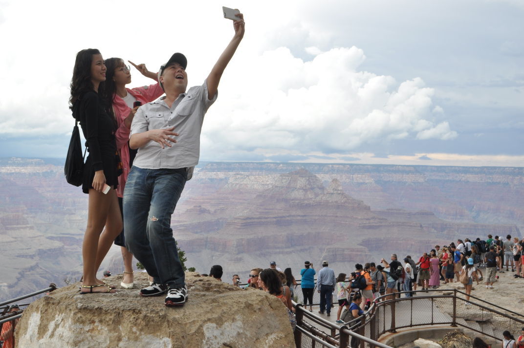Grand Canyon one star review, daytime visitors